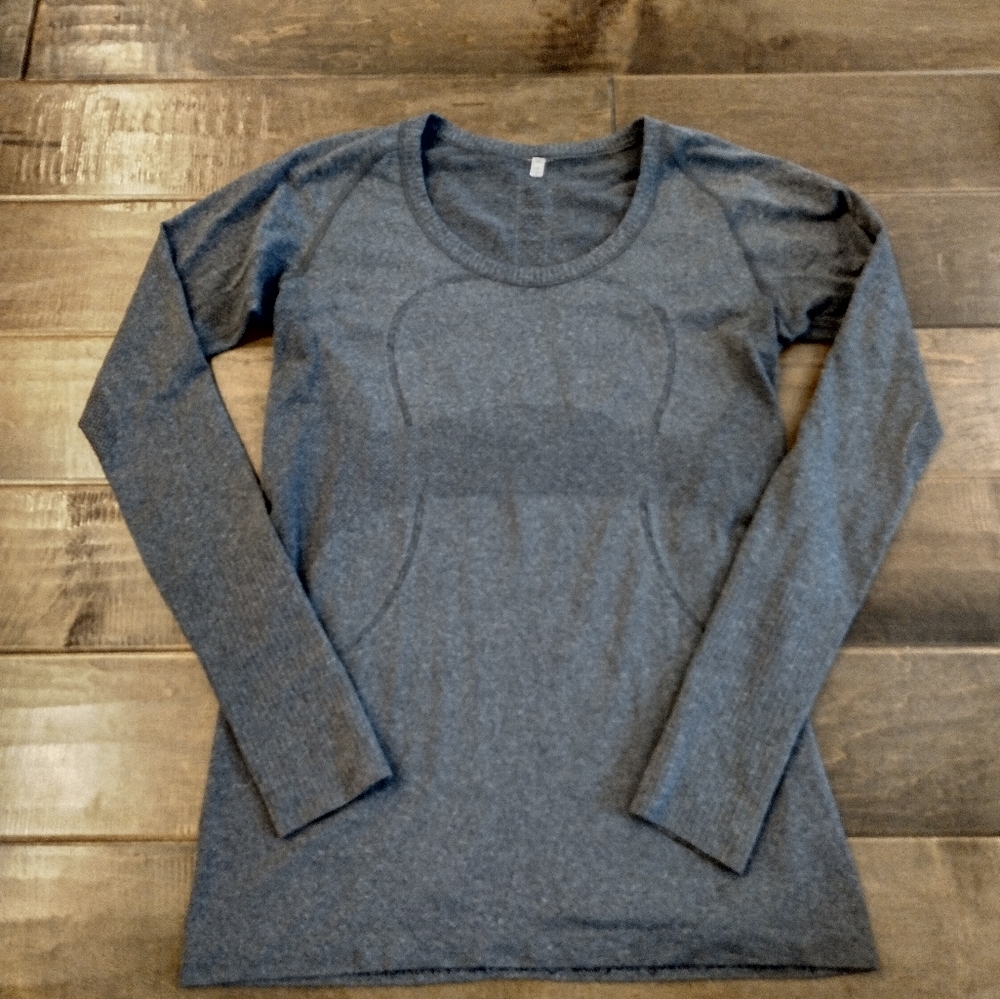 LULULEMON Women's Swiftly Tech gray long-sleeve top - 8 - Picture 1 of 12